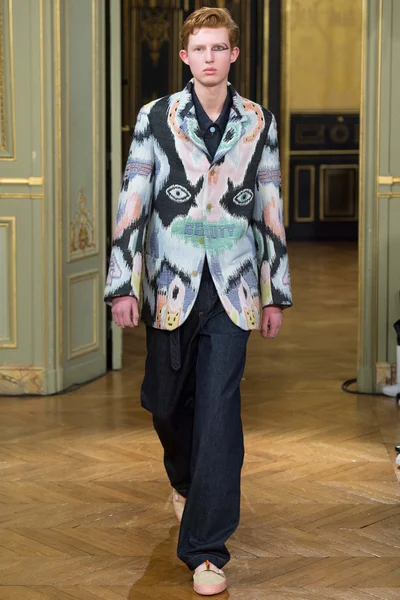 Look 23